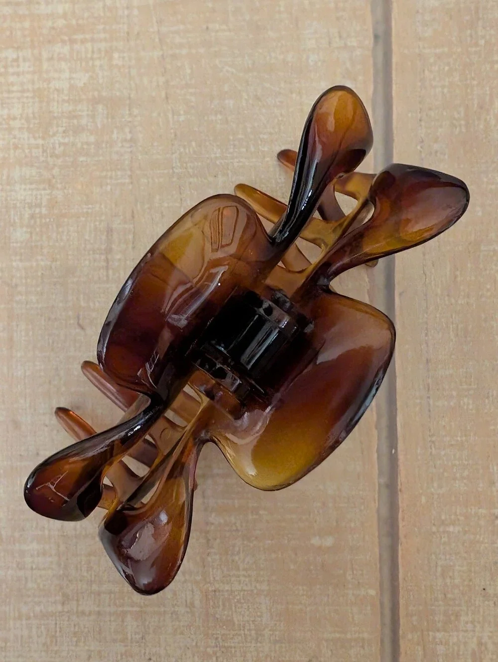 Vintage 90s Classic French Molded Claw Clip